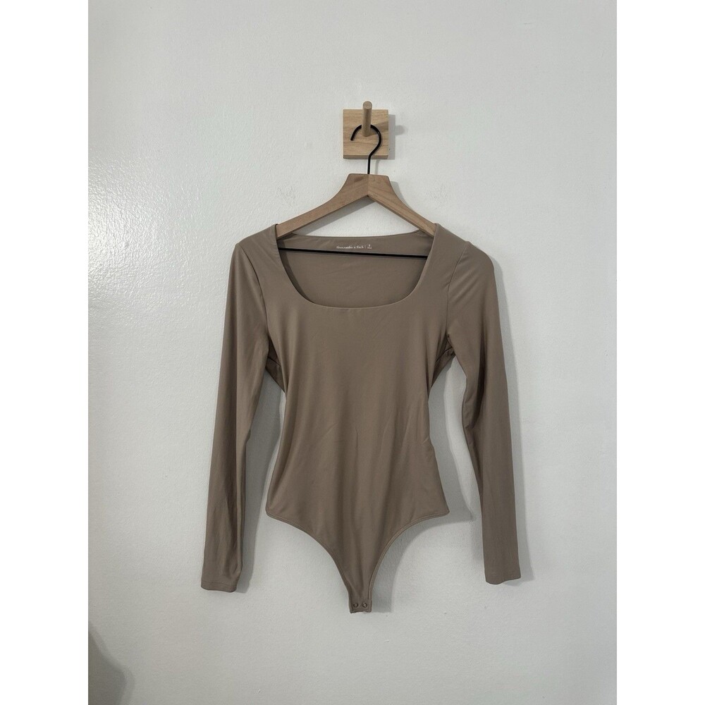 Abercrombie & Fitch Long Sleeve Taupe Bodysuit Square Neck Sz Small Basic Layer
